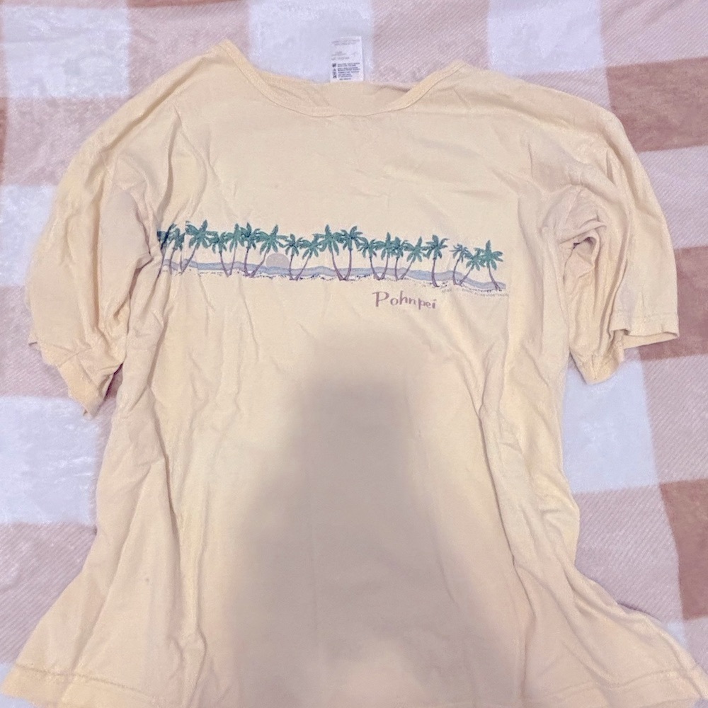 VTG yellow “Pohnpei” shirt